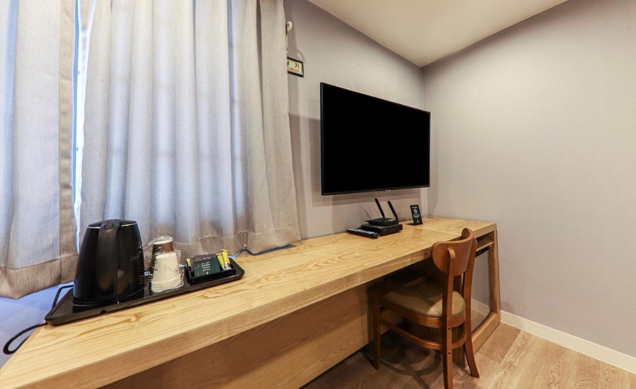 Hotel Laon Thongjong Kültér fotó