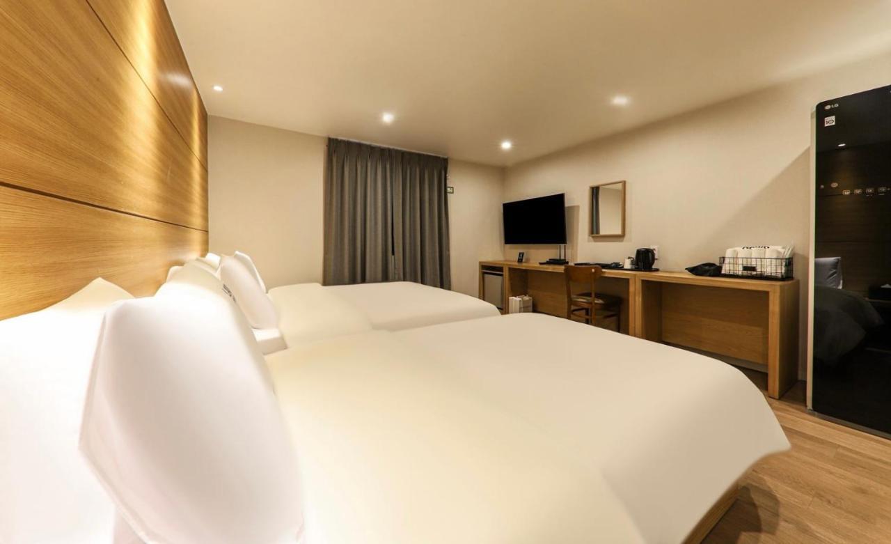 Hotel Laon Thongjong Kültér fotó